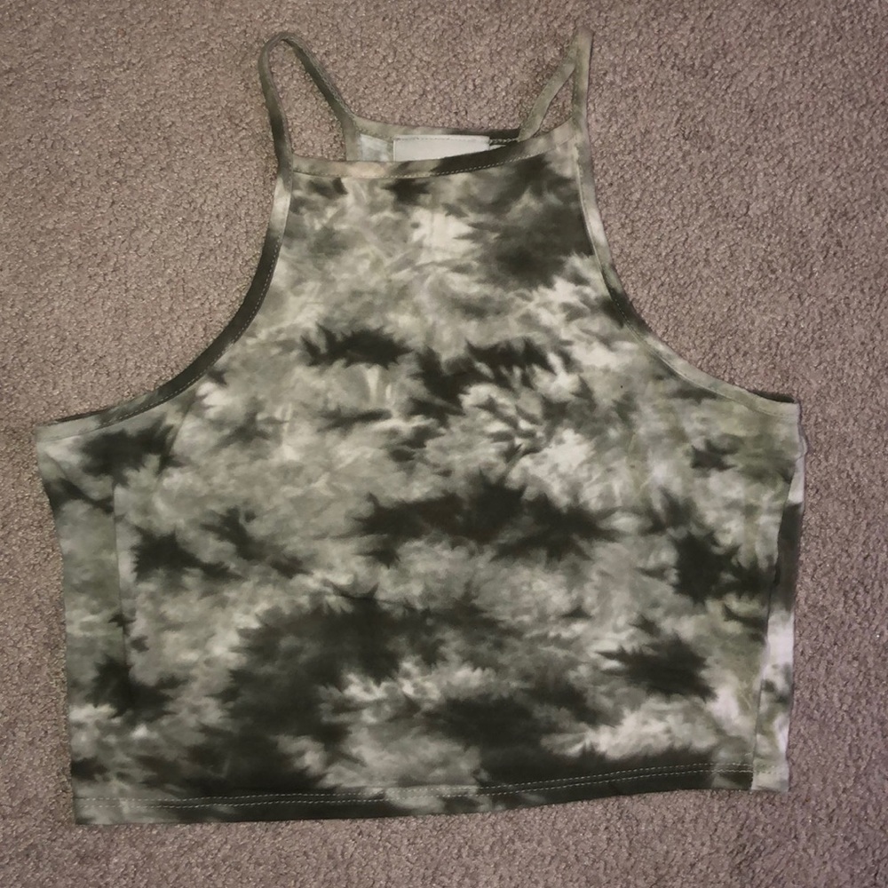 💚🤍 Tye dye Nollie crop top